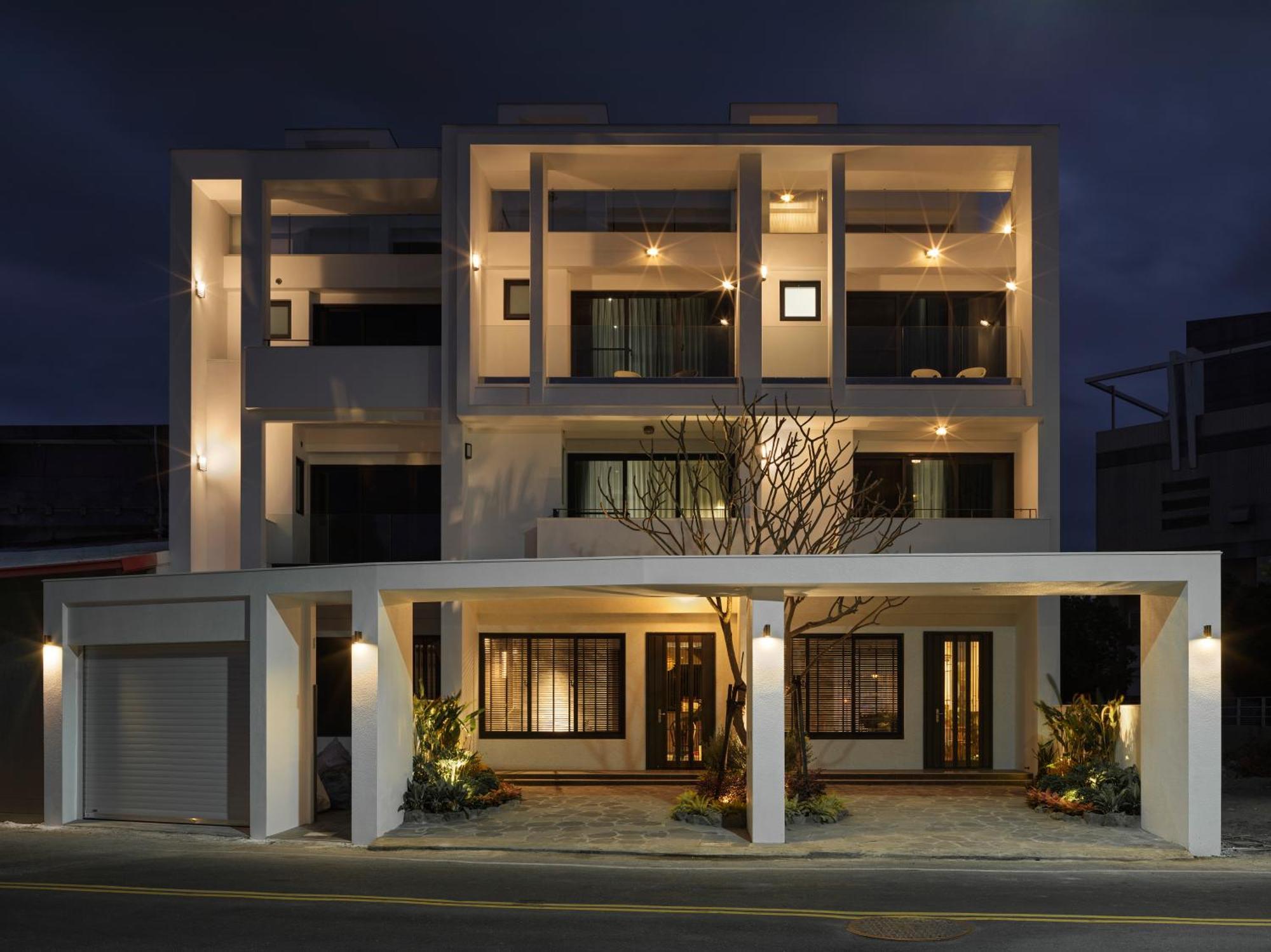 廷海特潮流民宿 L 近鐵花村 L 自助入住 T'ai-tung Exterior foto